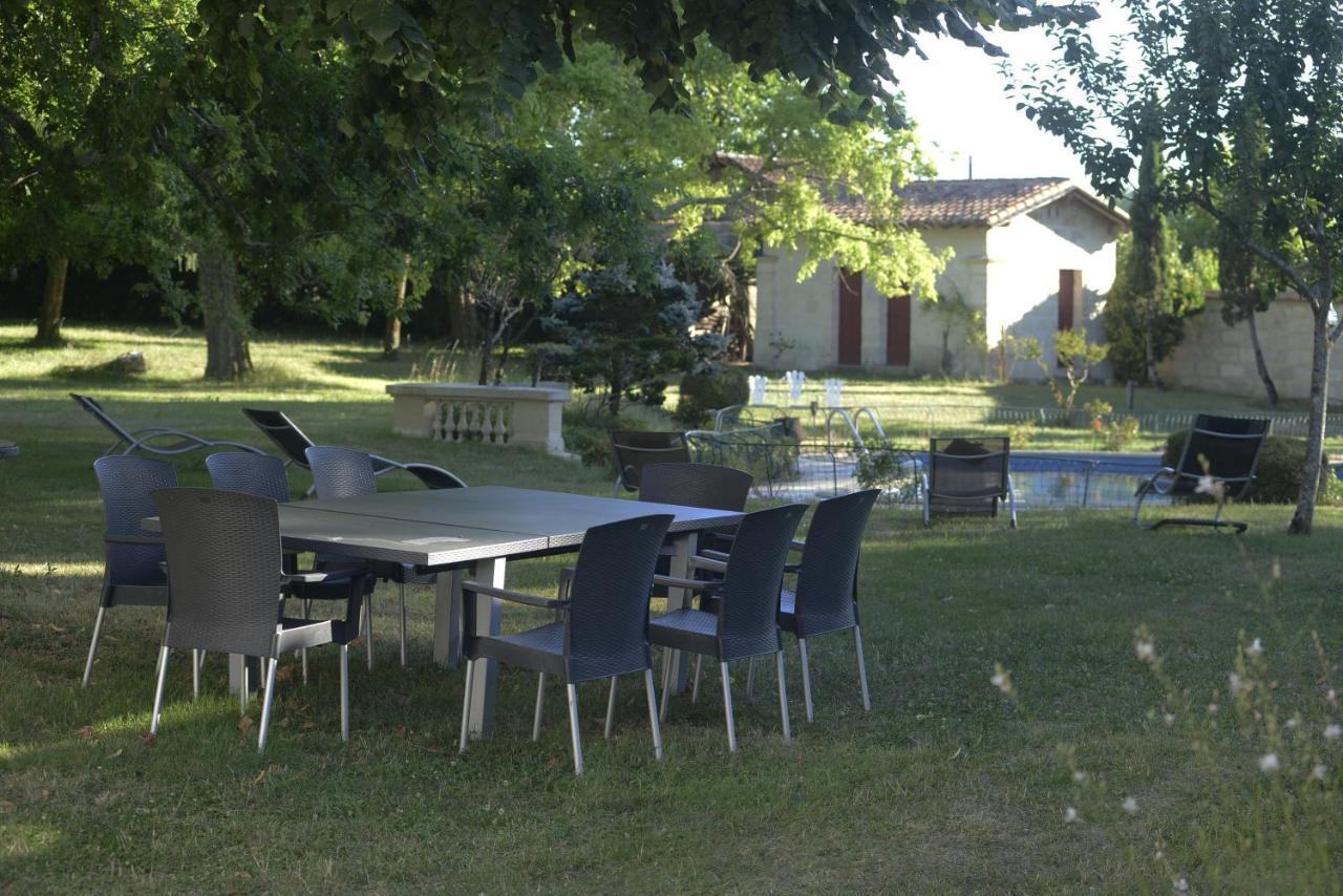 Chateau Rosemont - Grande Maison Familiale Campagne Dans Le Medoc Avec Piscine Et Tennis A 15 Mn Bordeaux Labarde Экстерьер фото