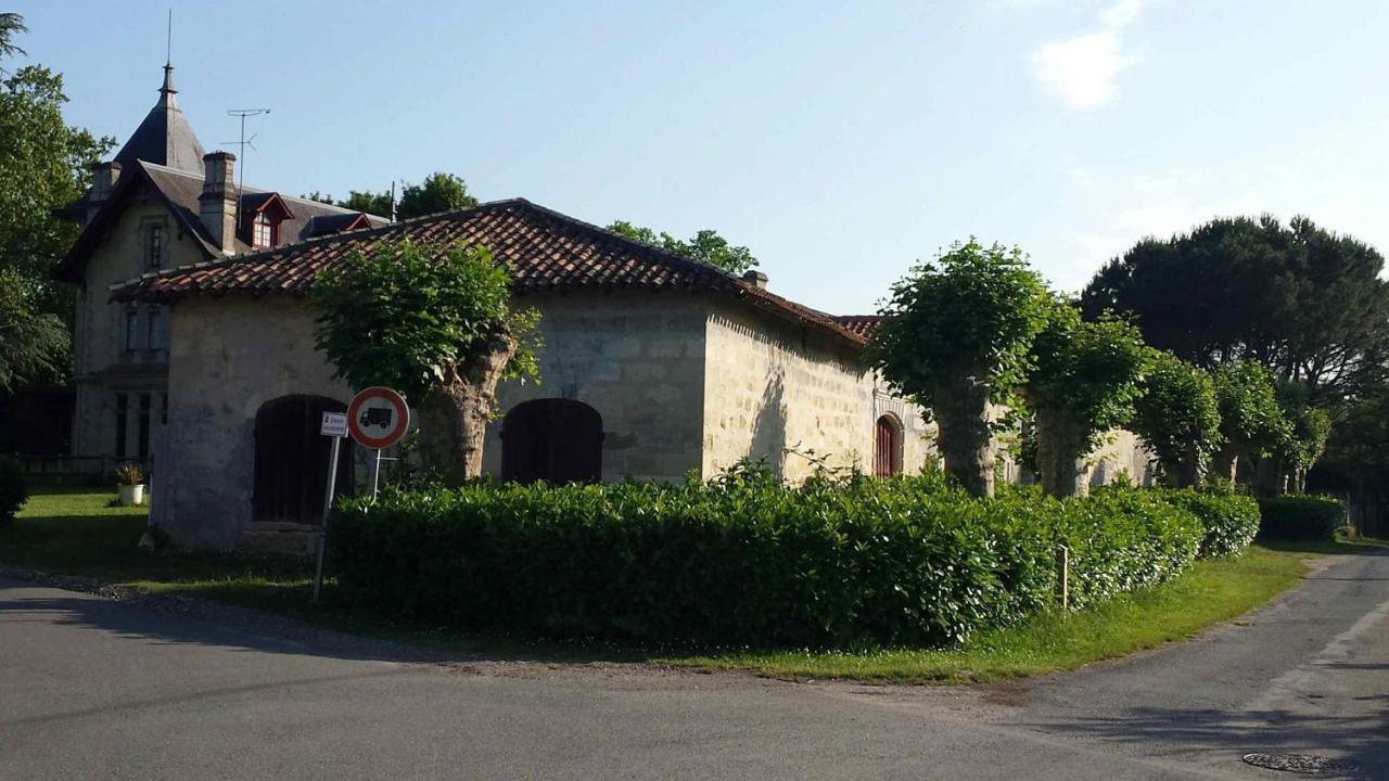 Chateau Rosemont - Grande Maison Familiale Campagne Dans Le Medoc Avec Piscine Et Tennis A 15 Mn Bordeaux Labarde Экстерьер фото