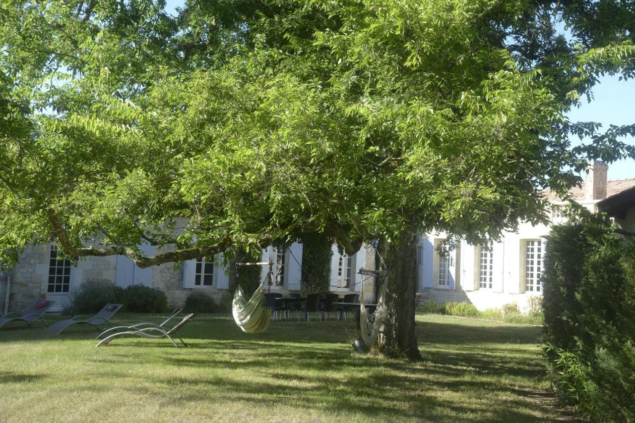 Chateau Rosemont - Grande Maison Familiale Campagne Dans Le Medoc Avec Piscine Et Tennis A 15 Mn Bordeaux Labarde Экстерьер фото