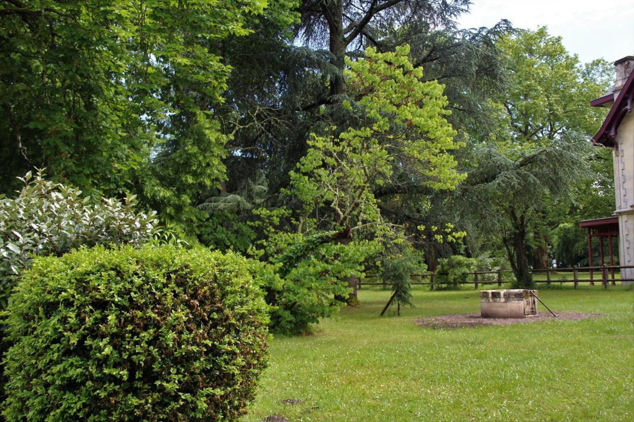 Chateau Rosemont - Grande Maison Familiale Campagne Dans Le Medoc Avec Piscine Et Tennis A 15 Mn Bordeaux Labarde Экстерьер фото